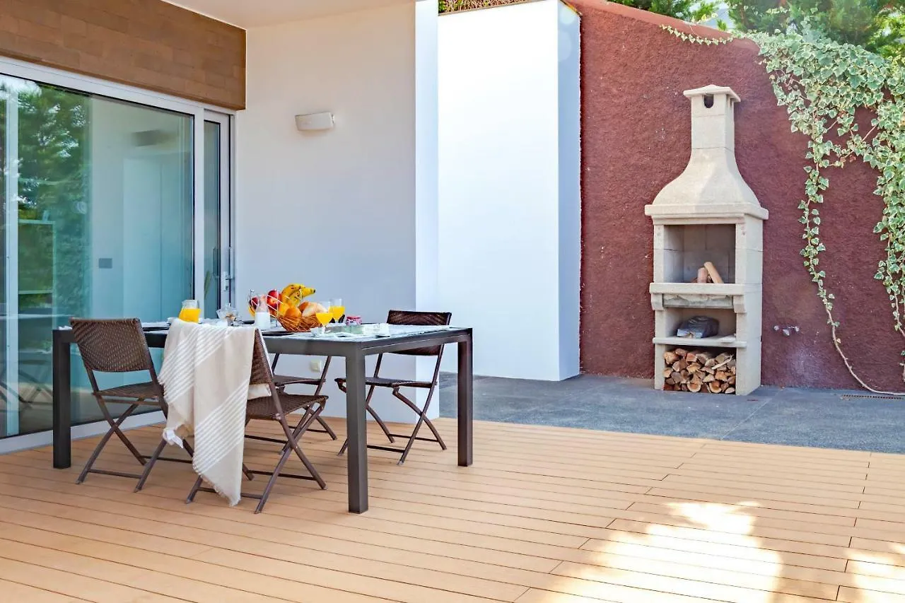 Villa Chimera By Lovelystay Caniço 0*,  Portugal